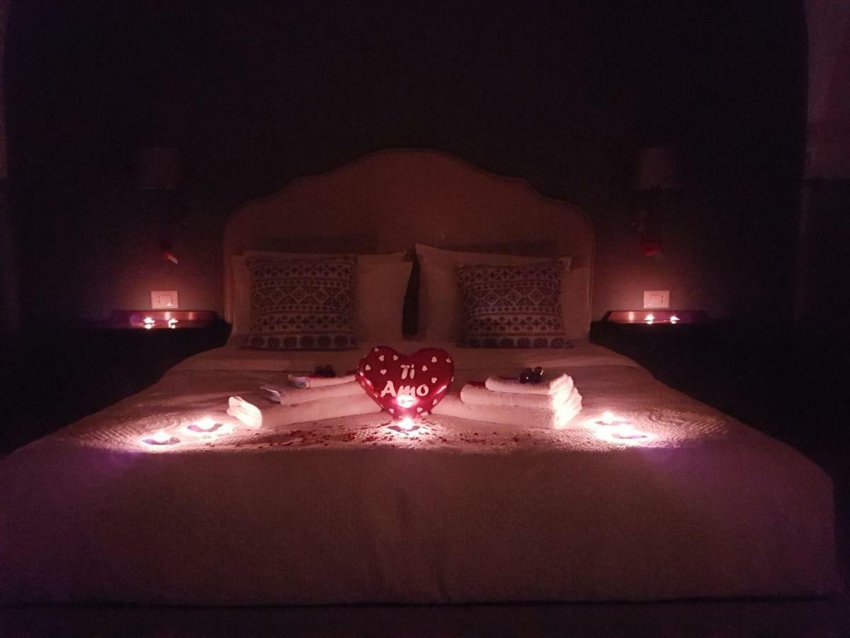 נאפולי Aragonese Luxury Rooms מראה חיצוני תמונה